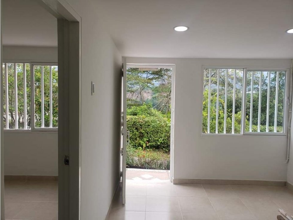 CASA PARA LA VENTA EN EL CENTRO DE ARMENIA Q. 170.000.000 COP