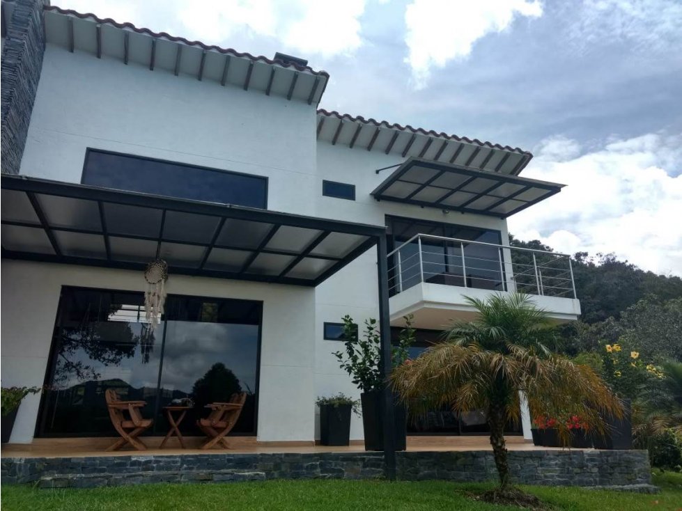 VENTA CASA CAMPESTRE EN LA CEJA 1.275.000.000 COP