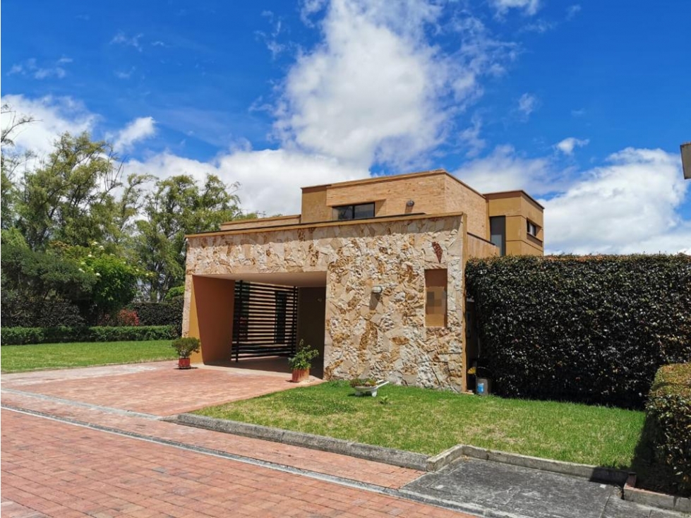 CASA CAMPESTRE EN VENTA, CAJICÁ 1.784.000.000 COP