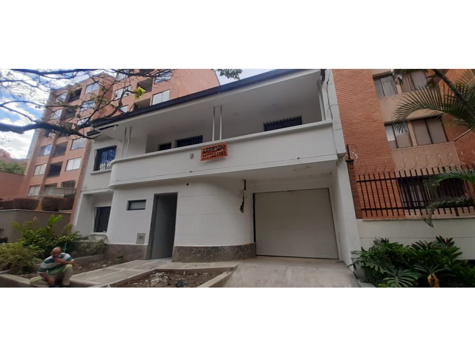 ARRIENDO CASA EN LAURELES MEDELLIN 5.500.000 COP