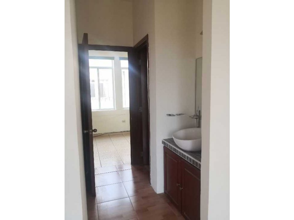 Alquiler de apartamento sin muebles - 6