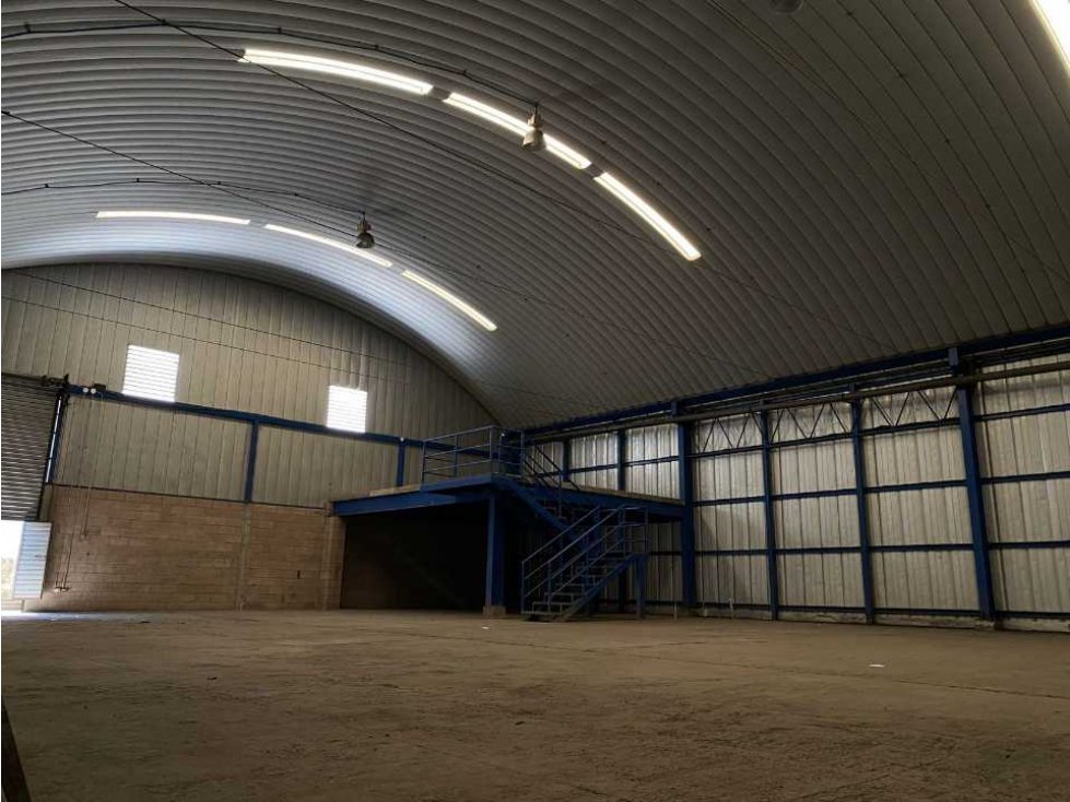 Alquiler de nave industrial - 2