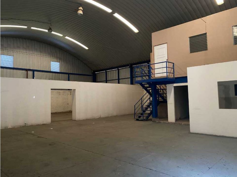 Alquiler de nave industrial - 6