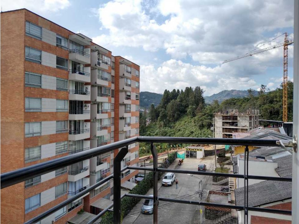 Apartamento 3 alcobas Colseguros Manizales