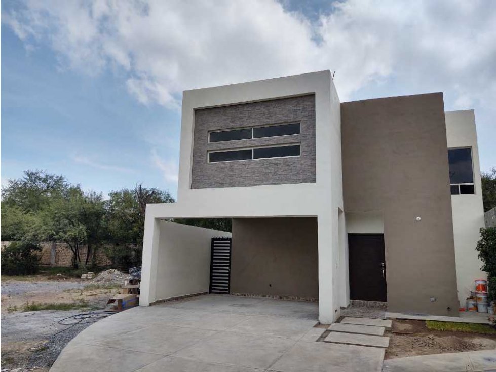 Casa en Renta nueva La Aurora 15,500 MXN