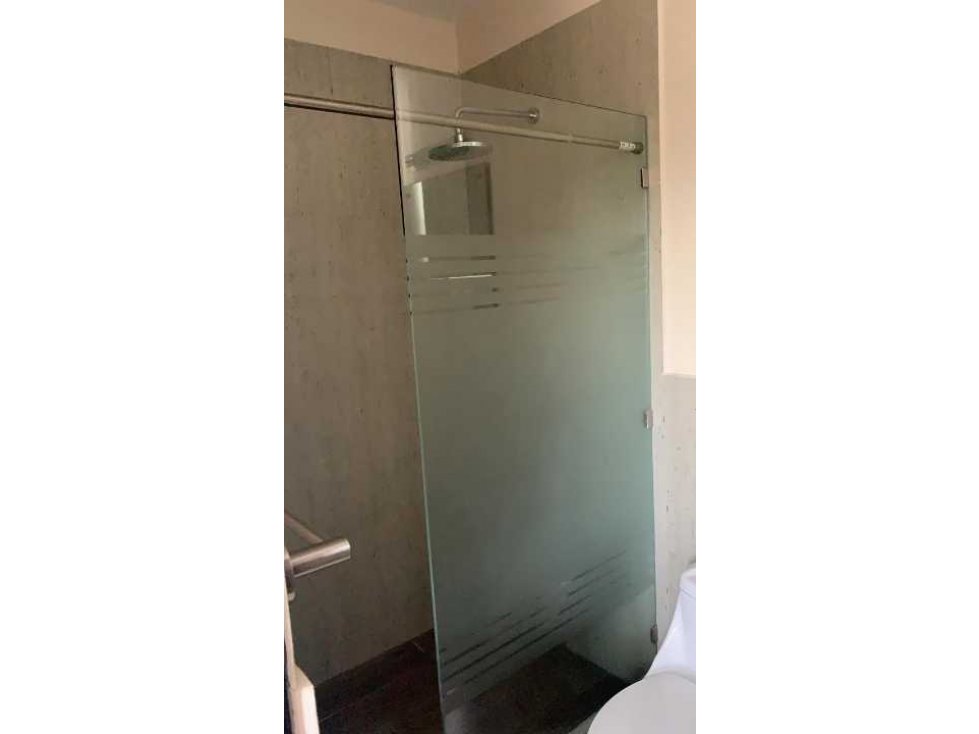 Se alquila amplio apartamento amueblado, San Benito - 6
