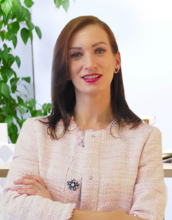 Caroline Sourgen Gerente de Ventas